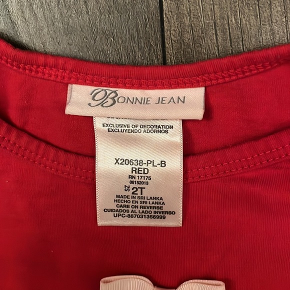 Christmas Outfit 2T - Picture 3 of 6